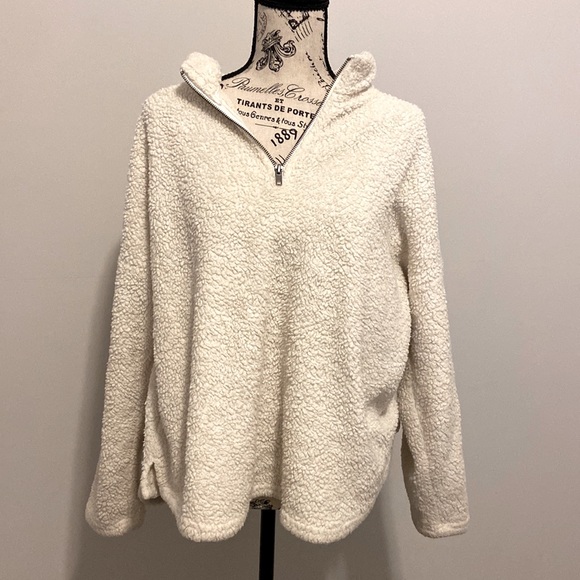 Fuzzy,white,sweater,size 1x - Picture 1 of 2